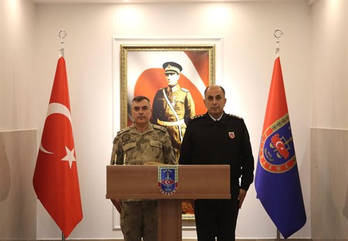 Jandarma İstihkam Komutanı Tuğgeneral Hamdi GÜLPINAR, İl Jandarma Komutanımız Jandarma Albay Ali Naci ALDEMİR'i Ziyaret Etti