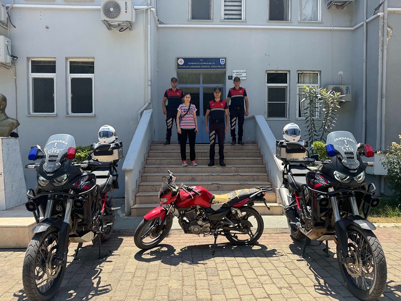 Germencik'te Çalıntı Plakasız Motosiklet Ele Geçirildi